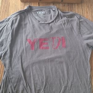 Yeti t-shirt